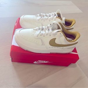 Women’s Nike Low Dunks